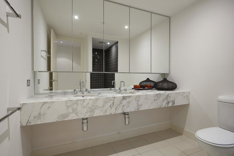 Melbourne Luxury Collection - Accommodation Guide 29