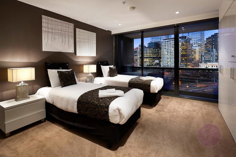 Melbourne Luxury Collection - Accommodation Guide 22
