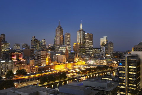Melbourne Luxury Collection - Accommodation Guide 4