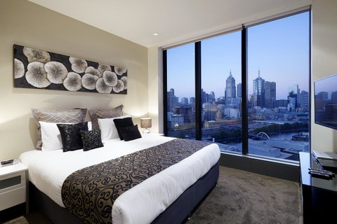 Melbourne Luxury Collection - Accommodation Guide 38