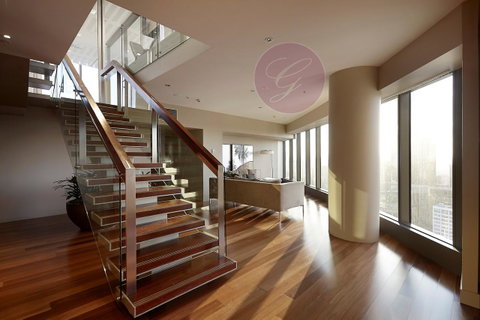 Melbourne Luxury Collection - Accommodation Guide 39