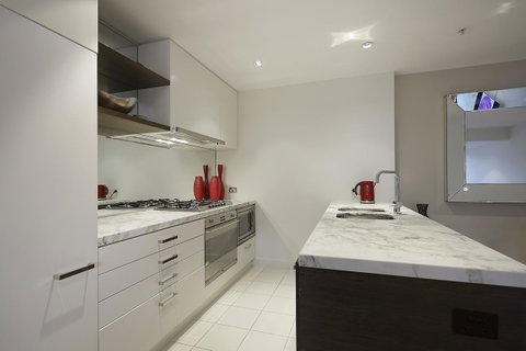 Melbourne Luxury Collection - Accommodation Guide 25