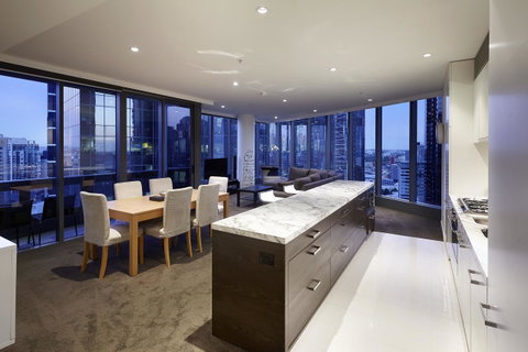 Melbourne Luxury Collection - Accommodation Guide 9