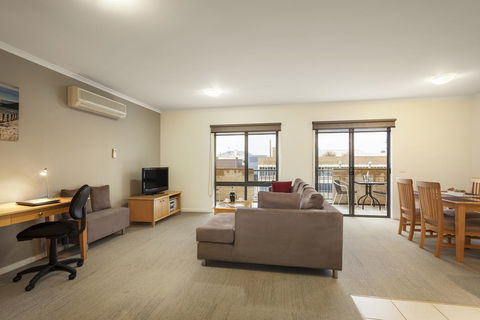 Quest Warrnambool - Accommodation Guide 15