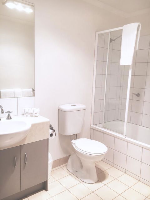 Quest Warrnambool - Accommodation Guide 12