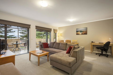Quest Warrnambool - Accommodation Guide 14