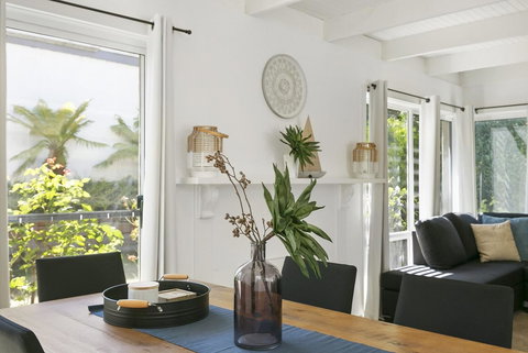 Mysa Anglesea Sleeps 7 WiFi SmartTV Cafes Shops - Accommodation Asia 1