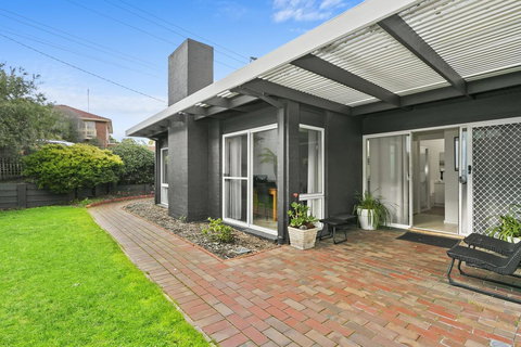 Mysa Anglesea Sleeps 7 WiFi SmartTV Cafes Shops - Accommodation Asia 7