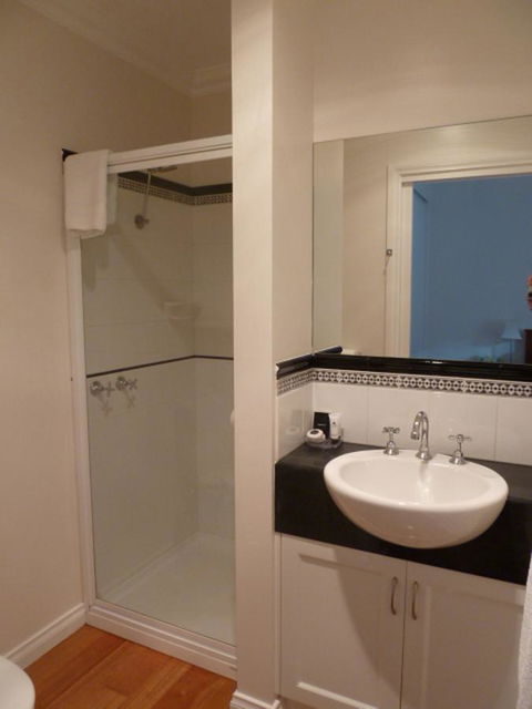 Beechwood Apartment - Accommodation Asia 8