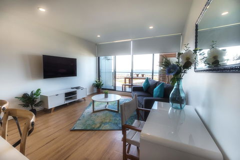 Waterfront Apt 234 Marinaquays - Accommodation Asia 9