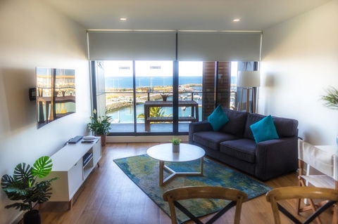 Waterfront Apt 234 Marinaquays - Accommodation Asia 2