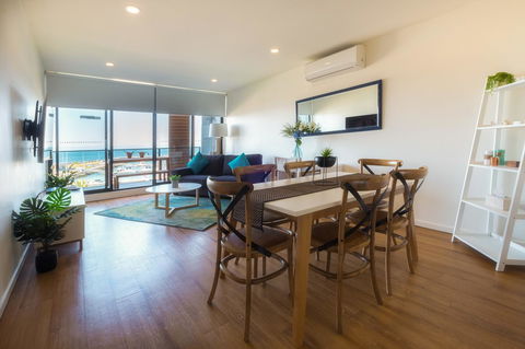 Waterfront Apt 234 Marinaquays - Accommodation Asia 17