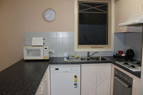 Australian Home Away @ Box Hill 2 Bedroom - Accommodation Asia 8