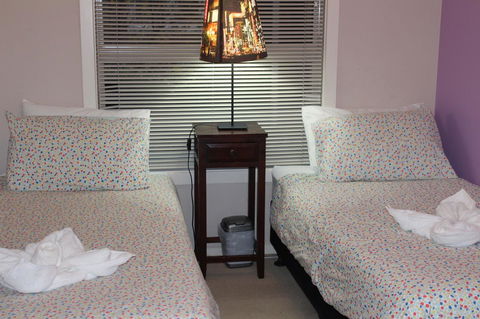 Australian Home Away @ Box Hill 2 Bedroom - Accommodation Asia 4