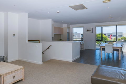 1 Sunset Place - Accommodation Asia 8