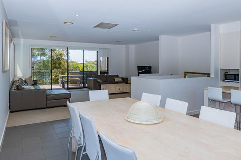 1 Sunset Place - Accommodation Asia 2