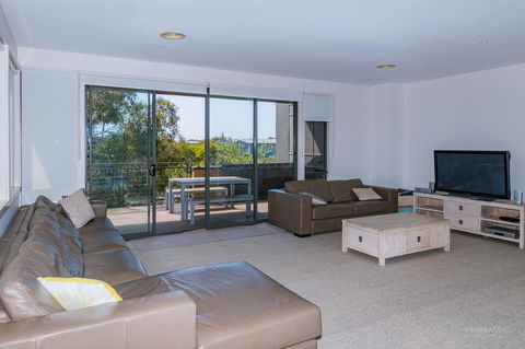 1 Sunset Place - Accommodation Asia 3