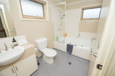 The Pitch - Accommodation Guide 21