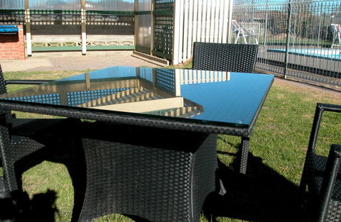 Ambassador Motor Inn - Accommodation Asia 35