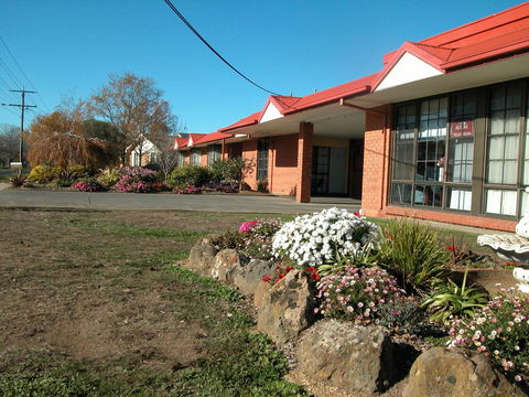 Ambassador Motor Inn - Accommodation Asia 0