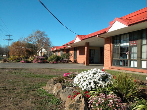 Ambassador Motor Inn - Accommodation Asia 36