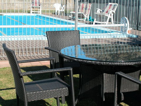 Ambassador Motor Inn - Accommodation Asia 43