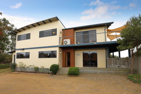 Via Nuova - Accommodation Guide 0