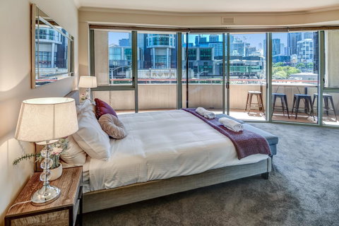 Southbank Tower Apartments - Accommodation Guide 2