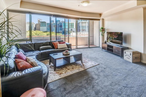 Southbank Tower Apartments - Accommodation Guide 0
