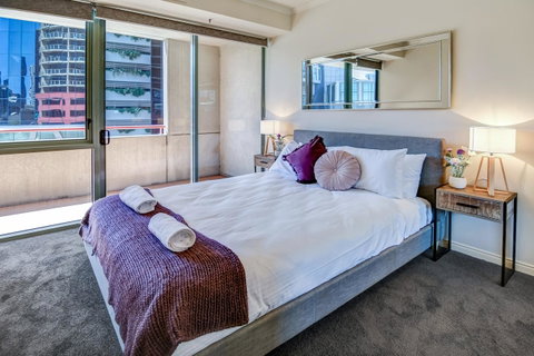 Southbank Tower Apartments - Accommodation Guide 7