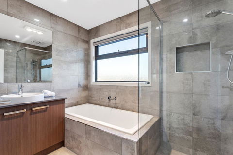 Biggs Villas Melbourne - Accommodation Guide 10