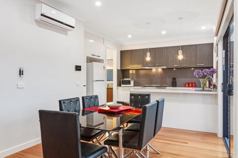 Biggs Villas Melbourne - Accommodation Guide 13
