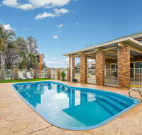 Hybiscus Waterfront Apartments - Accommodation Asia