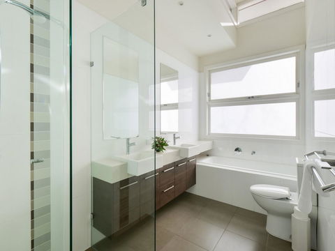Boutique Stays - Maple On Kent - Accommodation Guide 16