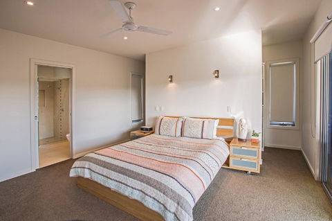 Saltwater Breeze Retreat - Accommodation Asia 16