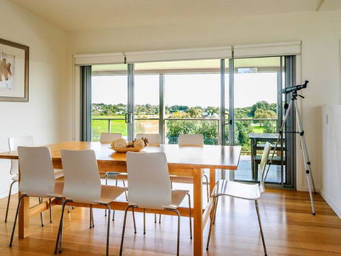Saltwater Breeze Retreat - Accommodation Asia 12