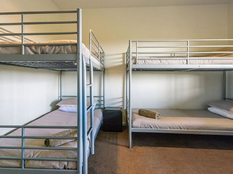 Saltwater Breeze Retreat - Accommodation Asia 21