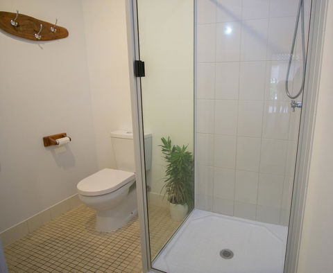 Debbie\'s Place - Accommodation Asia 22