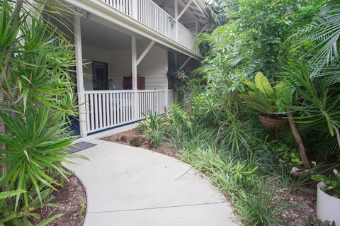 Debbie\'s Place - Accommodation Asia 13