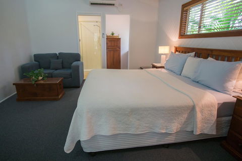 Debbie\'s Place - Accommodation Asia 21
