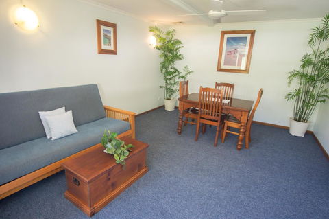 Debbie\'s Place - Accommodation Asia 39