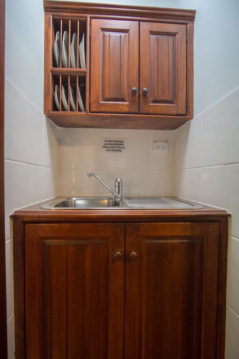 Debbie\'s Place - Accommodation Asia 36