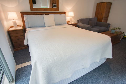 Debbie\'s Place - Accommodation Asia 12