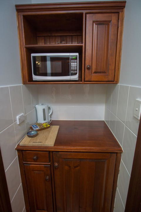 Debbie\'s Place - Accommodation Asia 35