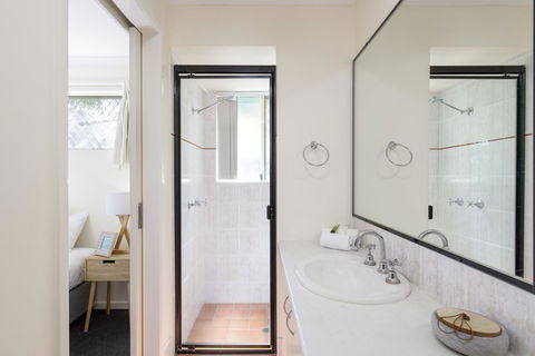 Rainbow Getaway Holiday Apartments - Accommodation Asia 8