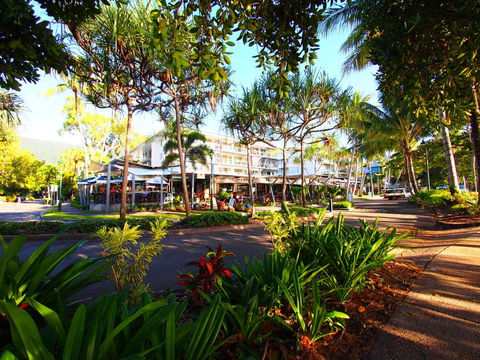Drift Palm Cove - Accommodation China 8