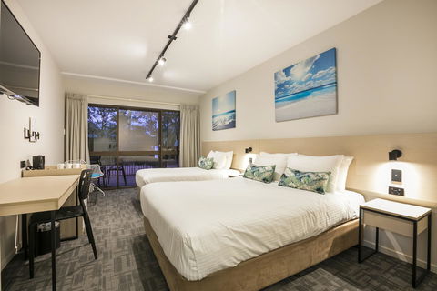 Nightcap At Kawana Waters Hotel - Accommodation China 11