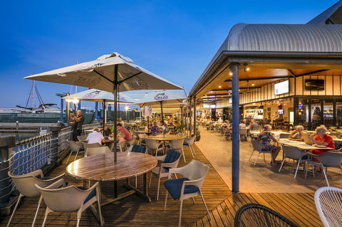 Nightcap At Kawana Waters Hotel - Accommodation China 20