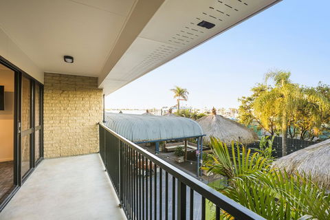 Nightcap At Kawana Waters Hotel - Accommodation China 39