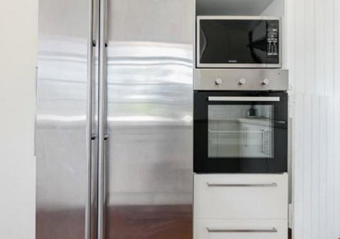 Lake Weyba Noosa Lodge & Kangaroos - Accommodation Asia 14